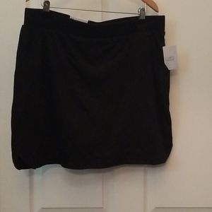 Black skirt mid rise XXL